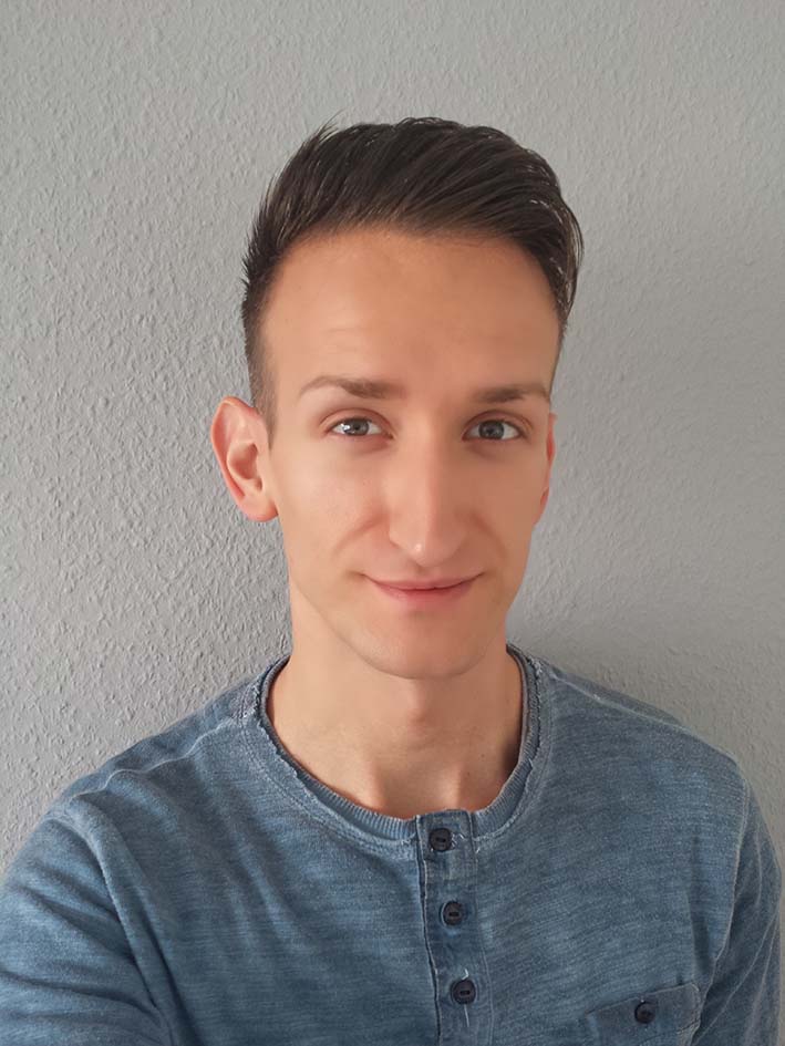 Henrik Schuster, der junge Spa Manager aus dem Ayurveda Seeschlösschen in Senftenberg; beigestellt