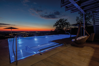 ©Courtesy of Myrtha Pools D-Salach, Burg Staufeneck | Berndorf Bäderbau, SSF.Pools by KLAFS